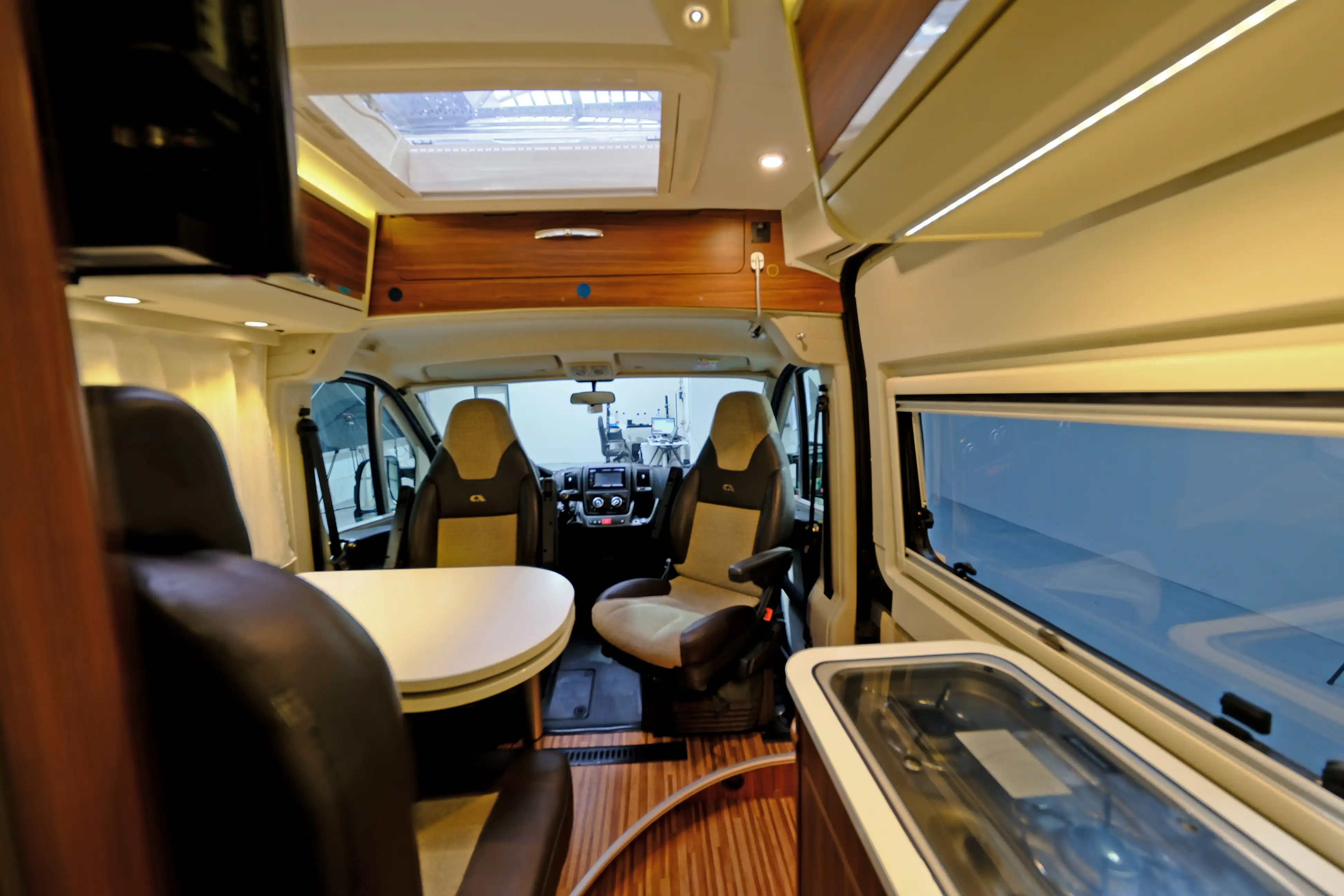 ADRIA Twin 600 SP